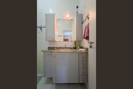 Casa de condomínio para alugar com 123m², 3 quartos e 2 vagasBanheiro da Suíte