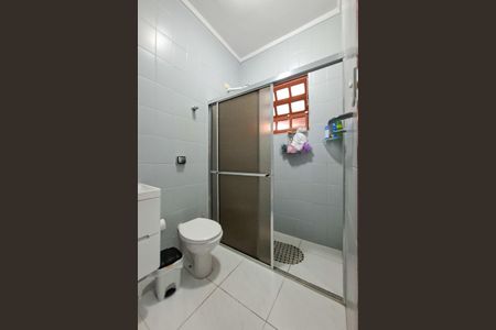 Casa de condomínio para alugar com 123m², 3 quartos e 2 vagasBanheiro 