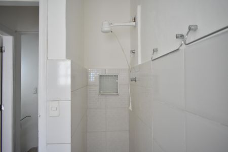 Casa à venda com 100m², 3 quartos e 2 vagasBanheiro 1