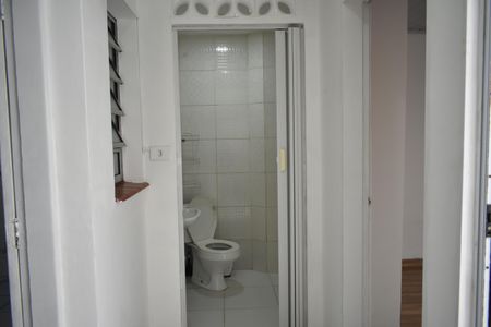 Casa à venda com 100m², 3 quartos e 2 vagasBanheiro de serviço