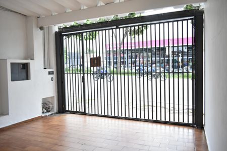 Casa à venda com 100m², 3 quartos e 2 vagasGaragem