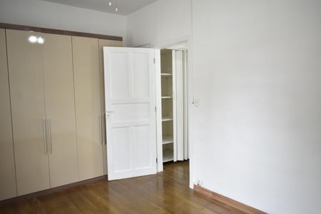 Casa à venda com 100m², 3 quartos e 2 vagasQuarto 2