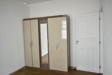 Casa à venda com 100m², 3 quartos e 2 vagasQuarto 3