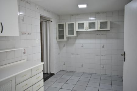 Casa à venda com 100m², 3 quartos e 2 vagasCozinha