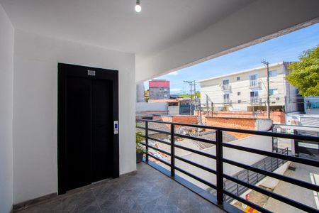 Apartamento à venda com 41m², 2 quartos e 1 vaga Apartamento à venda com 41m², 2 quartos e 1 vagaÁrea comum