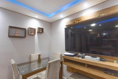 Sala  de apartamento à venda com 2 quartos, 58m² em Piraporinha, Diadema