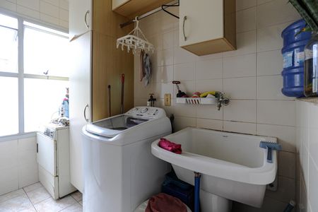 Apartamento para alugar com 75m², 2 quartos e 1 vagaÁrea de Serviço