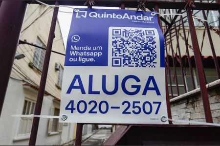 Casa para alugar com 83m², 2 quartos e sem vagaFachada