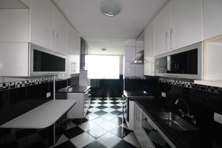 Apartamento para alugar com 90m², 3 quartos e 2 vagasCozinha / Área de Serviço