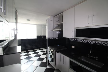 Apartamento para alugar com 90m², 3 quartos e 2 vagasCozinha / Área de Serviço