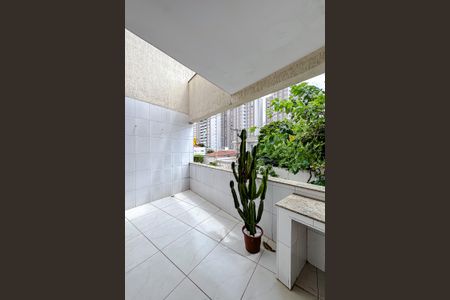 Casa à venda com 215m², 3 quartos e 6 vagasÁrea de Serviço