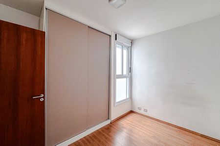 Casa à venda com 215m², 3 quartos e 6 vagasQuarto 2