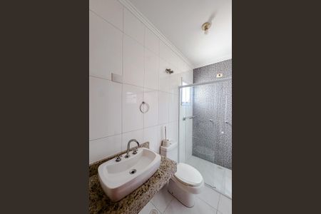 Casa à venda com 215m², 3 quartos e 6 vagasBanheiro da Suíte