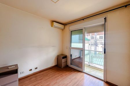 Casa à venda com 215m², 3 quartos e 6 vagasQuarto 1 - Suíte