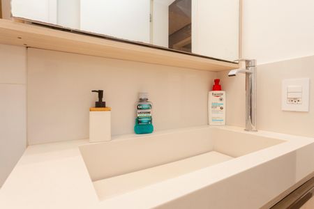 Apartamento à venda com 132m², 4 quartos e 2 vagasBanheiro