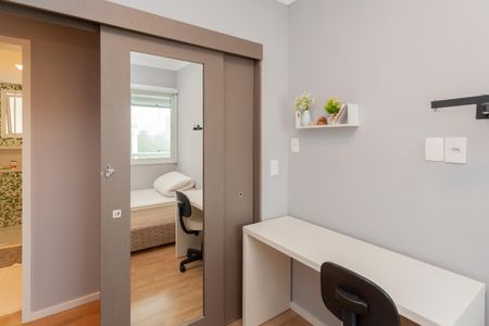 Apartamento à venda com 132m², 4 quartos e 2 vagasQuarto 4