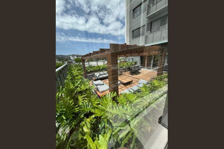 Apartamento à venda com 65m², 2 quartos e 1 vaga