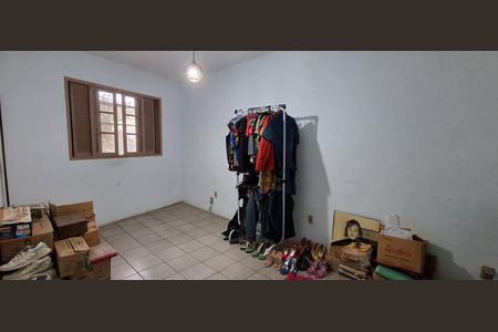 Casa à venda com 256m², 3 quartos e 2 vagasQuarto 2