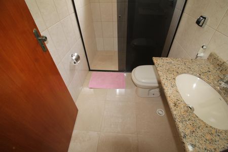 Casa à venda com 126m², 3 quartos e 3 vagasQuarto 1 - Banheiro