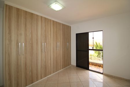 Casa à venda com 126m², 3 quartos e 3 vagasQuarto 1