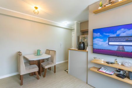 Sala  de apartamento para alugar com 2 quartos, 45m² em Campanário, Diadema