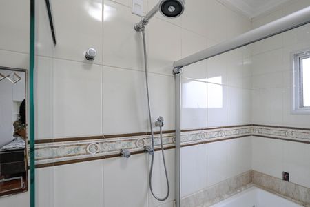 Casa de condomínio para alugar com 280m², 3 quartos e 3 vagasBanheiro - Quarto 3 - Suíte