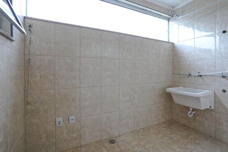 Casa de condomínio para alugar com 280m², 3 quartos e 3 vagasÁrea de Serviço