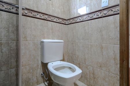 Casa de condomínio para alugar com 280m², 3 quartos e 3 vagasBanheiro