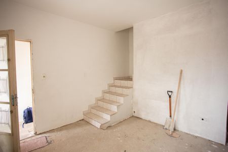 SALA de casa à venda com 2 quartos, 61m² em Jardim Sonia, São Paulo