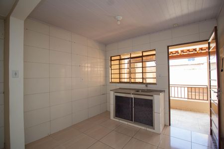 Sala/Cozinha de casa para alugar com 2 quartos, 225m² em Vila Cruz das Almas, São Paulo