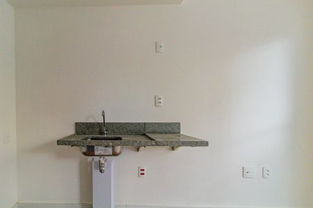 Cozinha de kitnet/studio à venda com 1 quarto, 25m² em Vila Butantã, São Paulo