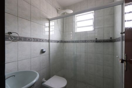 Banheiro de casa para alugar com 1 quarto, 70m² em Conjunto Habitacional Marechal Mascarenhas de Morais, São Paulo