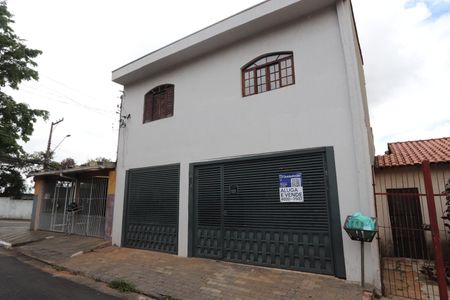 Casa para alugar com 70m², 1 quarto e 1 vagaFachada