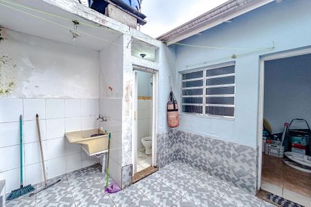 Casa de condomínio à venda com 80m², 3 quartos e 1 vagaÁrea de Serviço