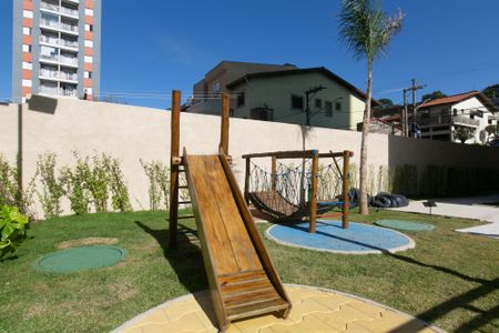 Apartamento para alugar com 34m², 2 quartos e 1 vaga Apartamento para alugar com 34m², 2 quartos e 1 vagaÁrea comum - Playground