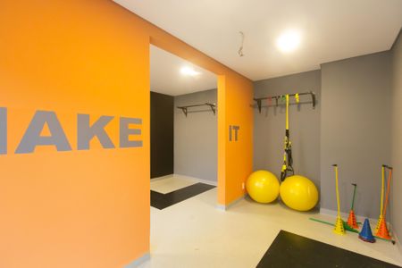 Apartamento para alugar com 34m², 2 quartos e 1 vaga Apartamento para alugar com 34m², 2 quartos e 1 vagaÁrea comum - Academia