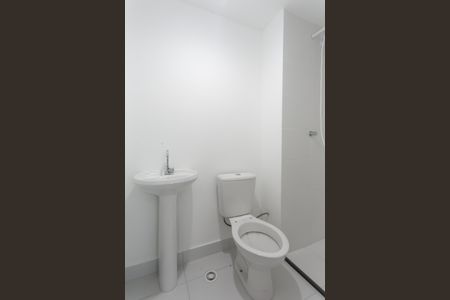 Apartamento para alugar com 34m², 2 quartos e 1 vaga Apartamento para alugar com 34m², 2 quartos e 1 vagaBanheiro