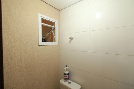 Casa à venda com 167m², 3 quartos e 3 vagasBanheiro da Garagem