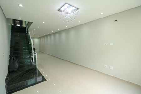 Casa à venda com 167m², 3 quartos e 3 vagasSala