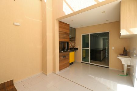 Casa à venda com 167m², 3 quartos e 3 vagasÁrea Gourmet e Área de Serviço