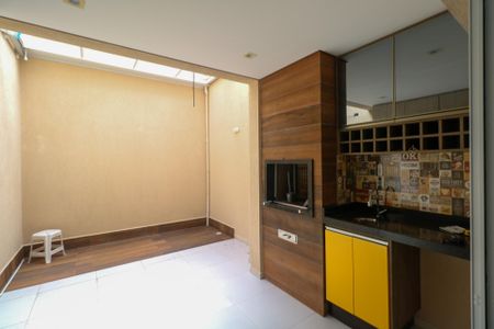 Casa à venda com 167m², 3 quartos e 3 vagasÁrea Gourmet e Área de Serviço