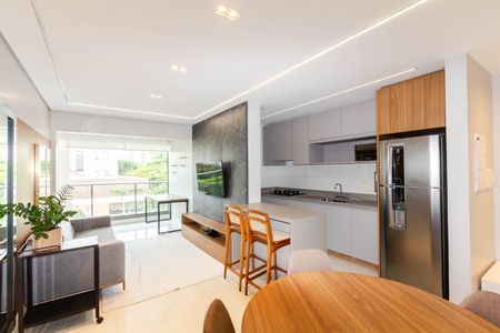 Sala/Cozinha de apartamento para alugar com 2 quartos, 71m² em Moema, São Paulo