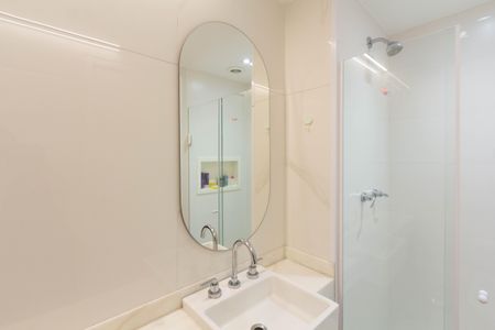 Apartamento para alugar com 71m², 2 quartos e 1 vaga Apartamento para alugar com 71m², 2 quartos e 1 vagaBanheiro