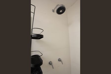 Apartamento para alugar com 71m², 2 quartos e 1 vaga Apartamento para alugar com 71m², 2 quartos e 1 vagaBanheiro da Suíte