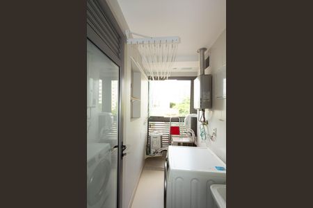 Apartamento para alugar com 71m², 2 quartos e 1 vaga Apartamento para alugar com 71m², 2 quartos e 1 vagaÁrea de Serviço