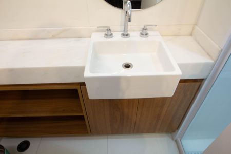 Apartamento para alugar com 71m², 2 quartos e 1 vaga Apartamento para alugar com 71m², 2 quartos e 1 vagaBanheiro