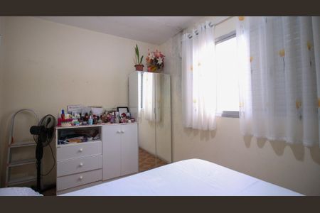 Casa à venda com 170m², 4 quartos e 5 vagas Casa à venda com 170m², 4 quartos e 5 vagasQuarto 2