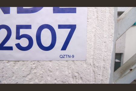 Casa à venda com 170m², 4 quartos e 5 vagas Casa à venda com 170m², 4 quartos e 5 vagasCódigo