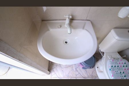 Casa à venda com 170m², 4 quartos e 5 vagas Casa à venda com 170m², 4 quartos e 5 vagasLavabo 1