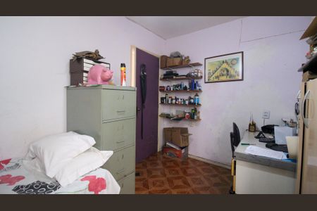 Casa à venda com 170m², 4 quartos e 5 vagas Casa à venda com 170m², 4 quartos e 5 vagasQuarto 3